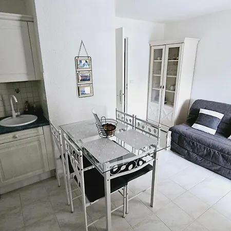 Golfe Saint Tropez Avec Piscine Apartment *
